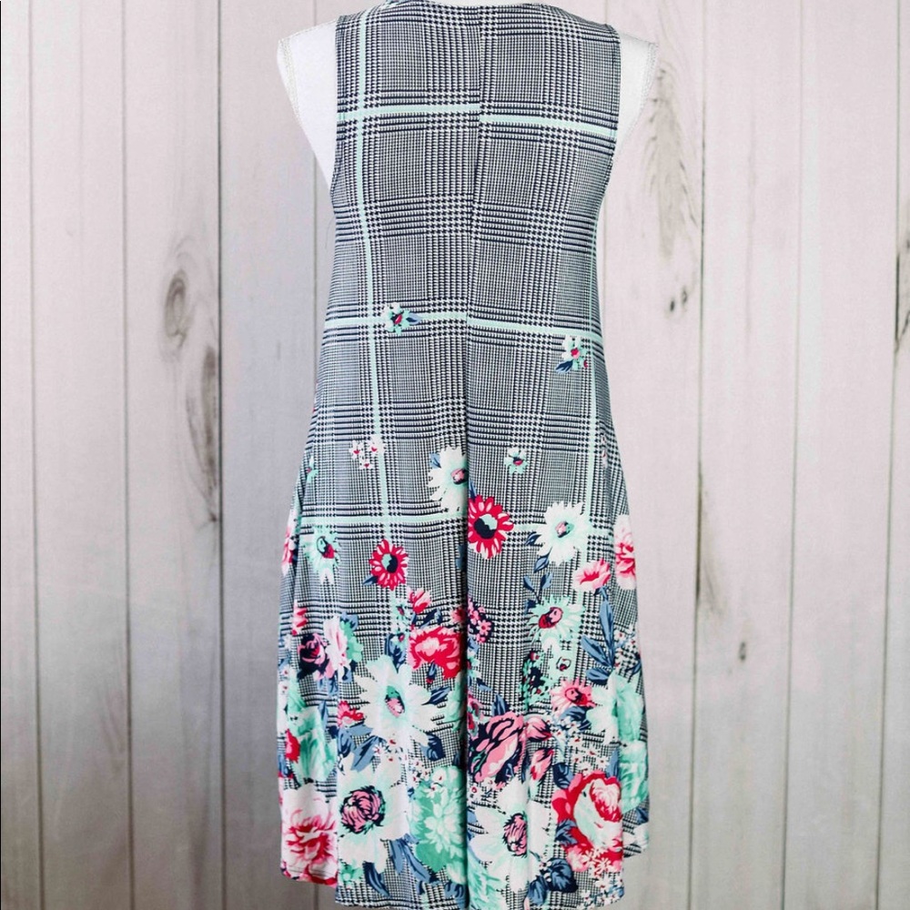 The Charlotte Dress- floral cutout neckline dress - Picture 8 of 9